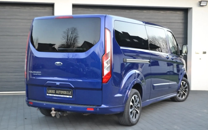 Ford Tourneo Custom cena 81500 przebieg: 207000, rok produkcji 2018 z Bełżyce małe 704